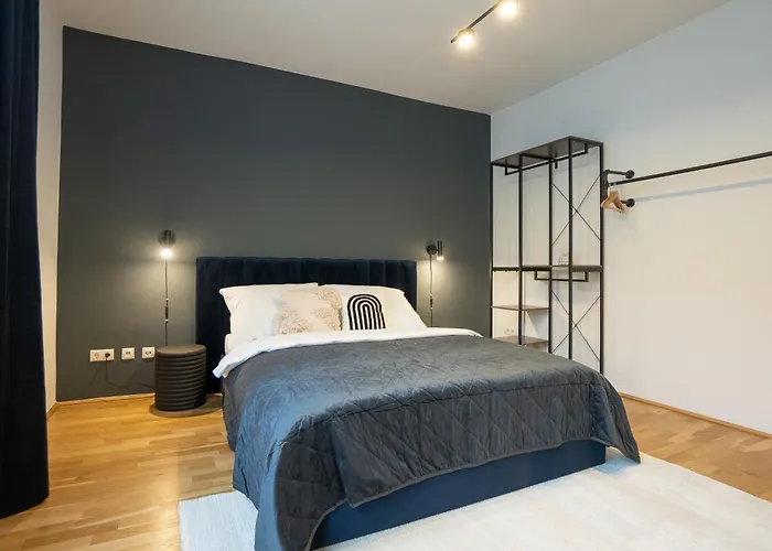 Bright Stylish With A Huge Terrace In A Location Vídeň